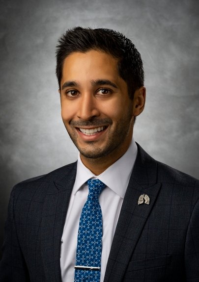 Headshot of Dr. Singhi & Dr. Antonoff